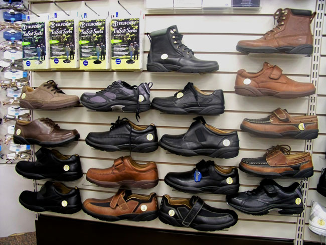 dr comfort shoes retailers